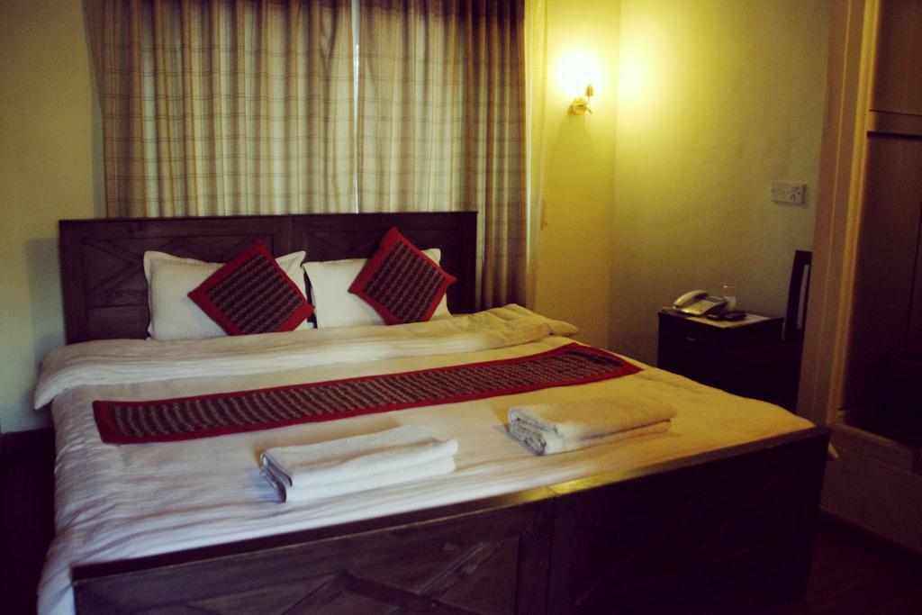Hotel Peace N Park Κατμαντού Εξωτερικό φωτογραφία