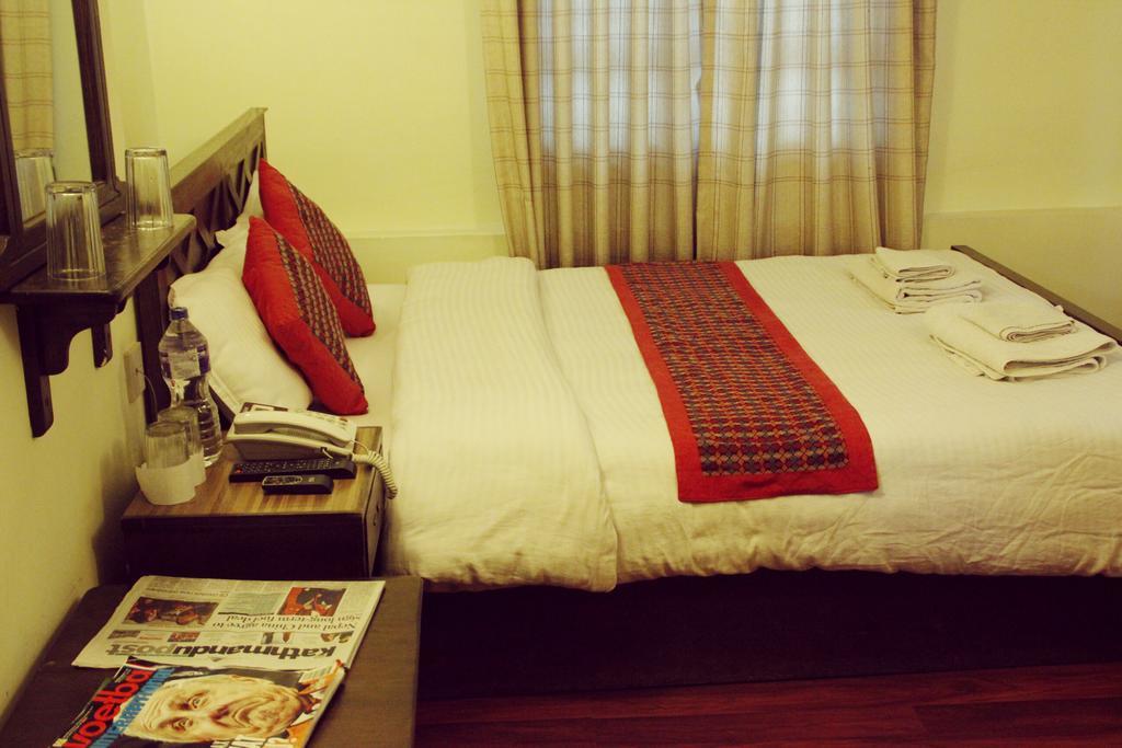 Hotel Peace N Park Κατμαντού Δωμάτιο φωτογραφία